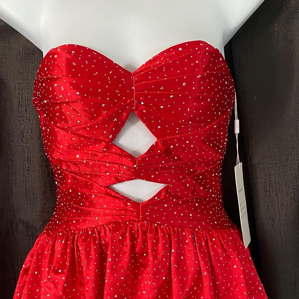 Red Strapless Ruffled Dress - Picture 2 of 9